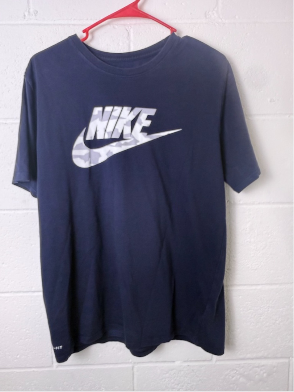 Nike Swish Logo Men's Navy Blue T-Shirt